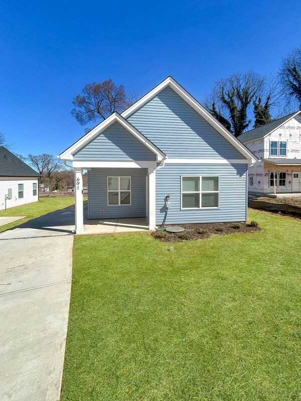 691 S Elm St
