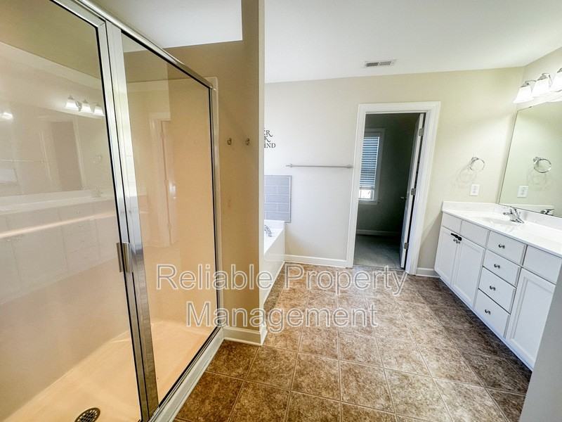 300 Mulberry Banks Dr - Photo 5 of 23