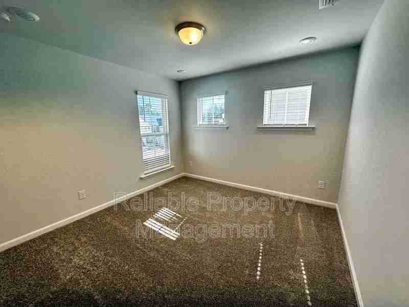 1017 Blissful Waters St - Photo 2 of 5
