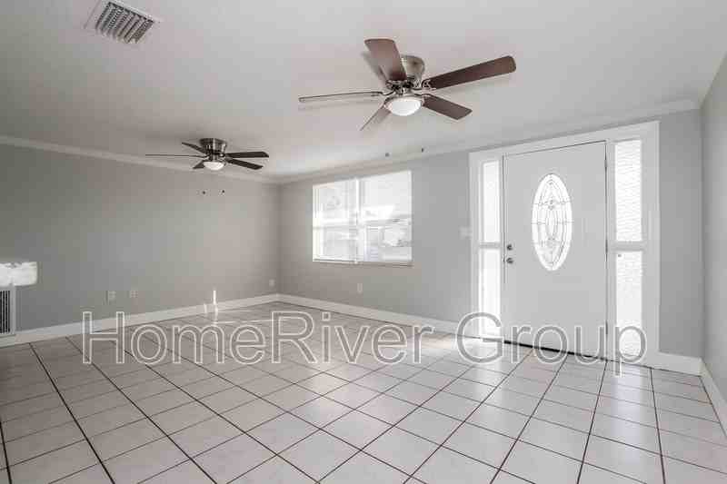 12809 College Hill Dr - Photo 3 of 18