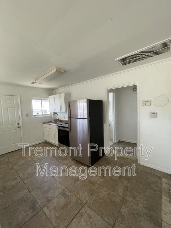 3609 Carl White Pl - Photo 2 of 5