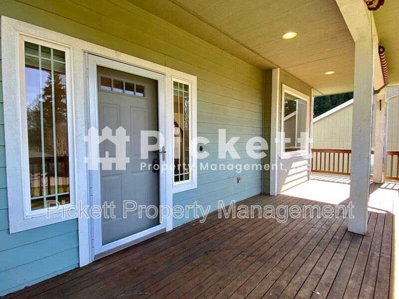 9398 Mayheu Ln Ne - Photo 3 of 31
