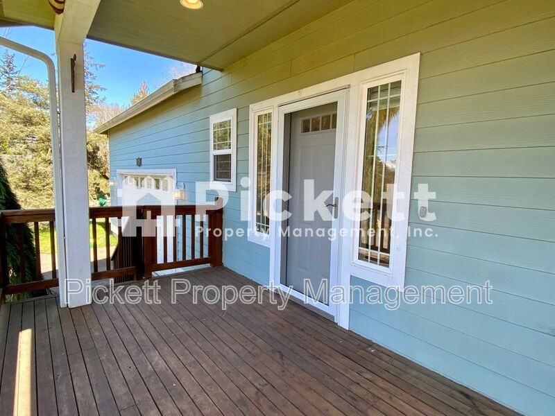 9398 Mayheu Ln Ne - Photo 5 of 31