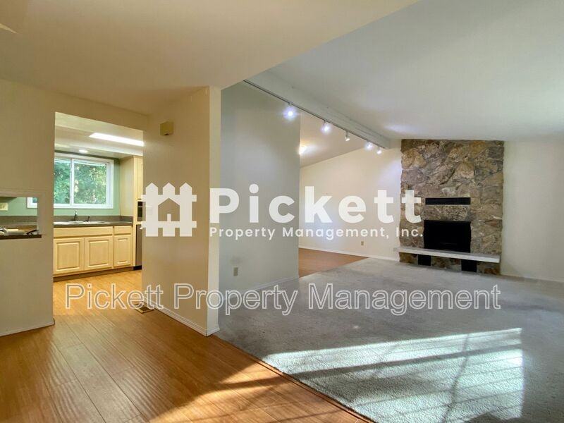 7293 Pheasant Cir Ne - Photo 2 of 25