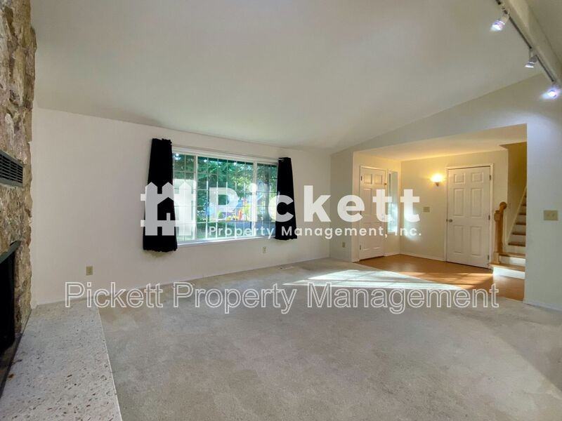 7293 Pheasant Cir Ne - Photo 4 of 25