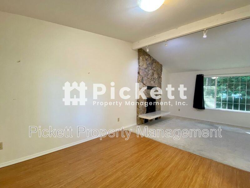 7293 Pheasant Cir Ne - Photo 6 of 25