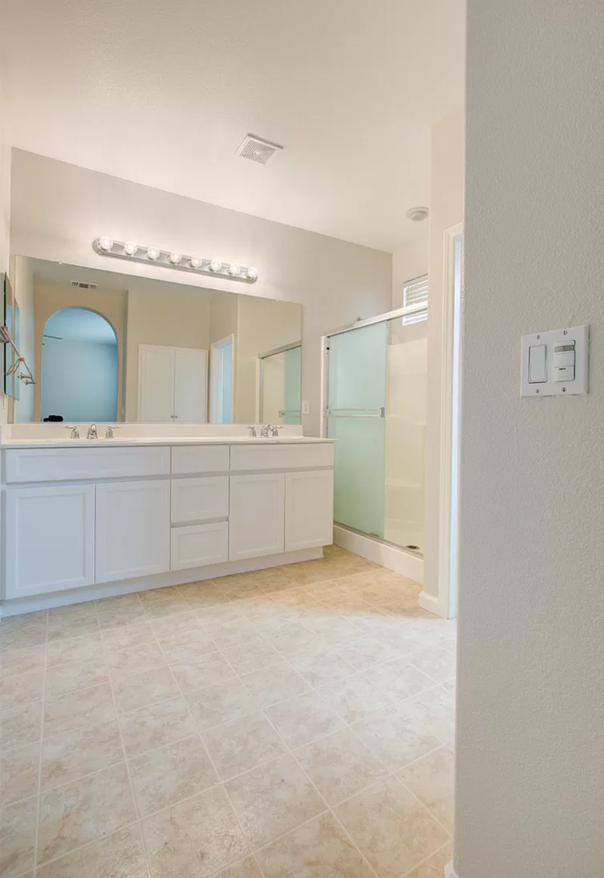 530 Barclay Way #NA - Photo 2 of 15