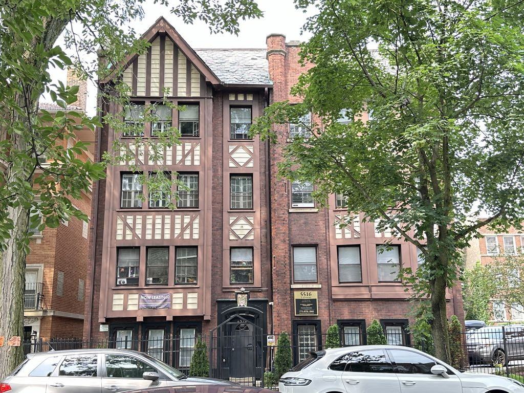 5514 N Kenmore Ave #P003