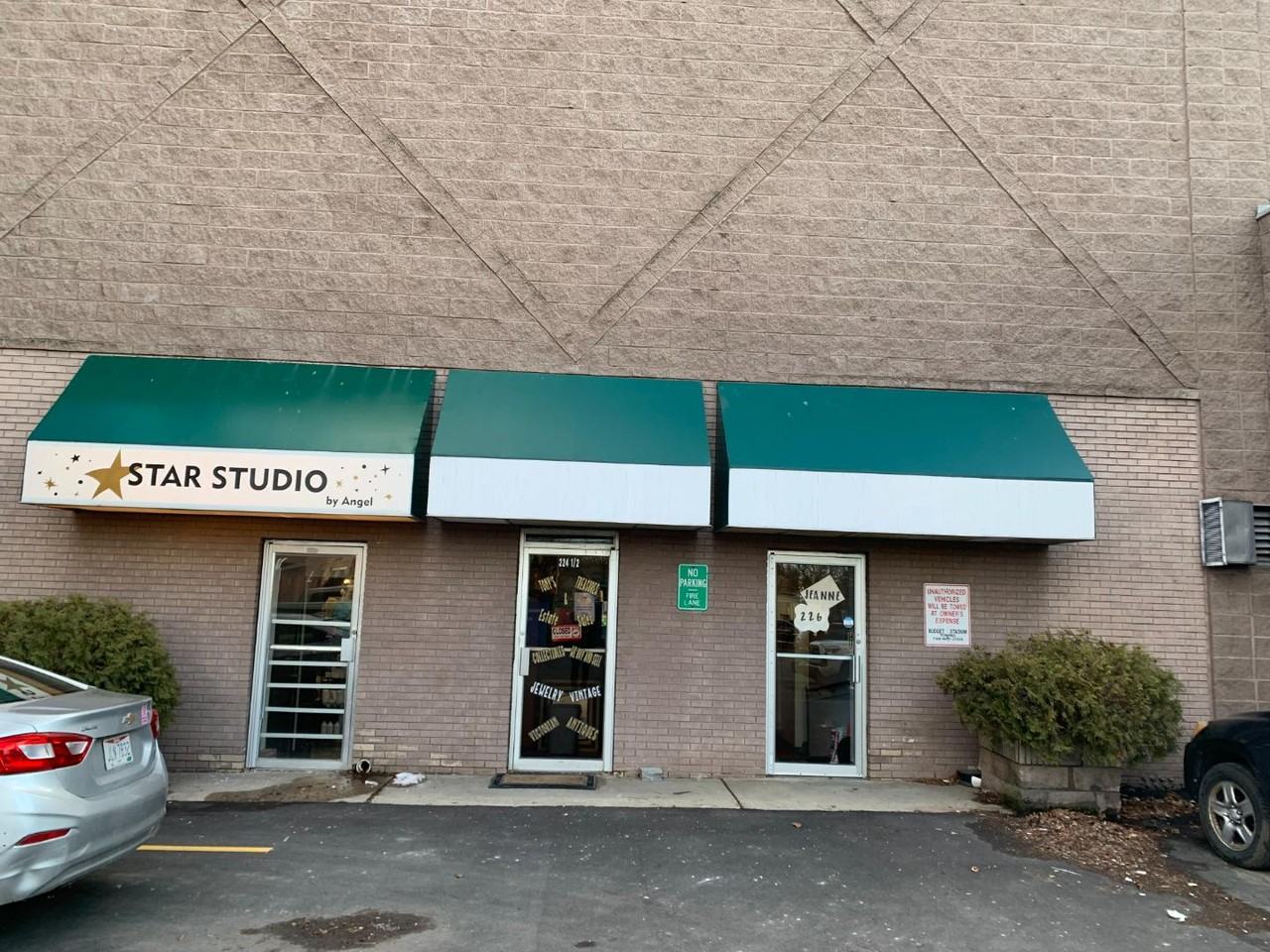 224 W Michigan - Photo 4 of 24