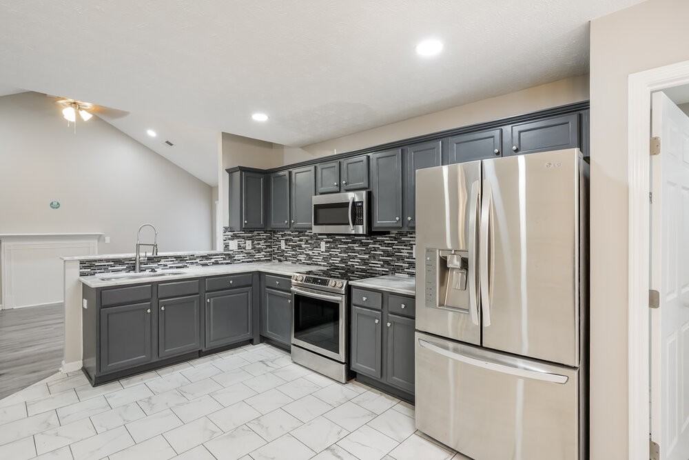 2913 Bayshore Cv - Photo 7 of 17