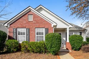 featured image of 1447 Wilshire Way