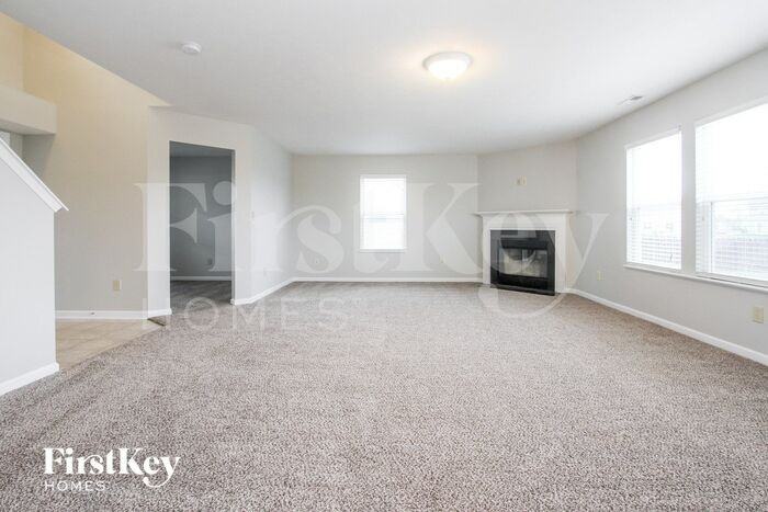 4711 Plowman Dr - Photo 2 of 15