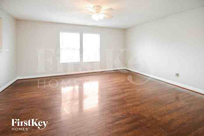 9185 W Paddleboat Ln - Photo 3 of 15