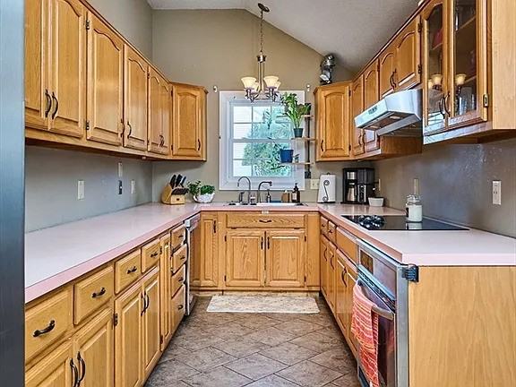 28 Robert St - Photo 2 of 7