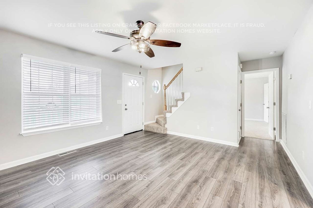 1011 Heather Dr - Photo 2 of 24