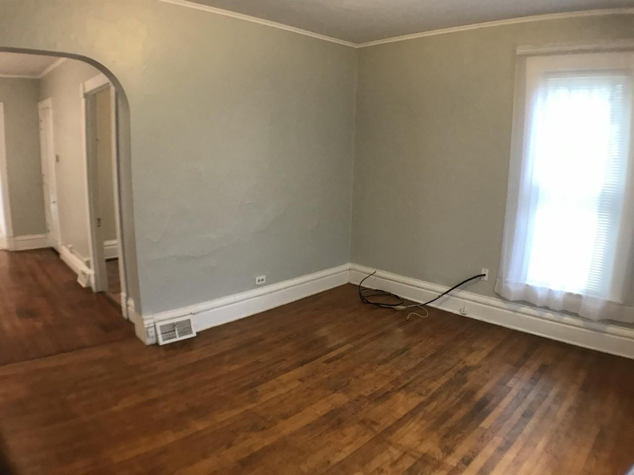 815 College Ave Ne #1 - Photo 7 of 13