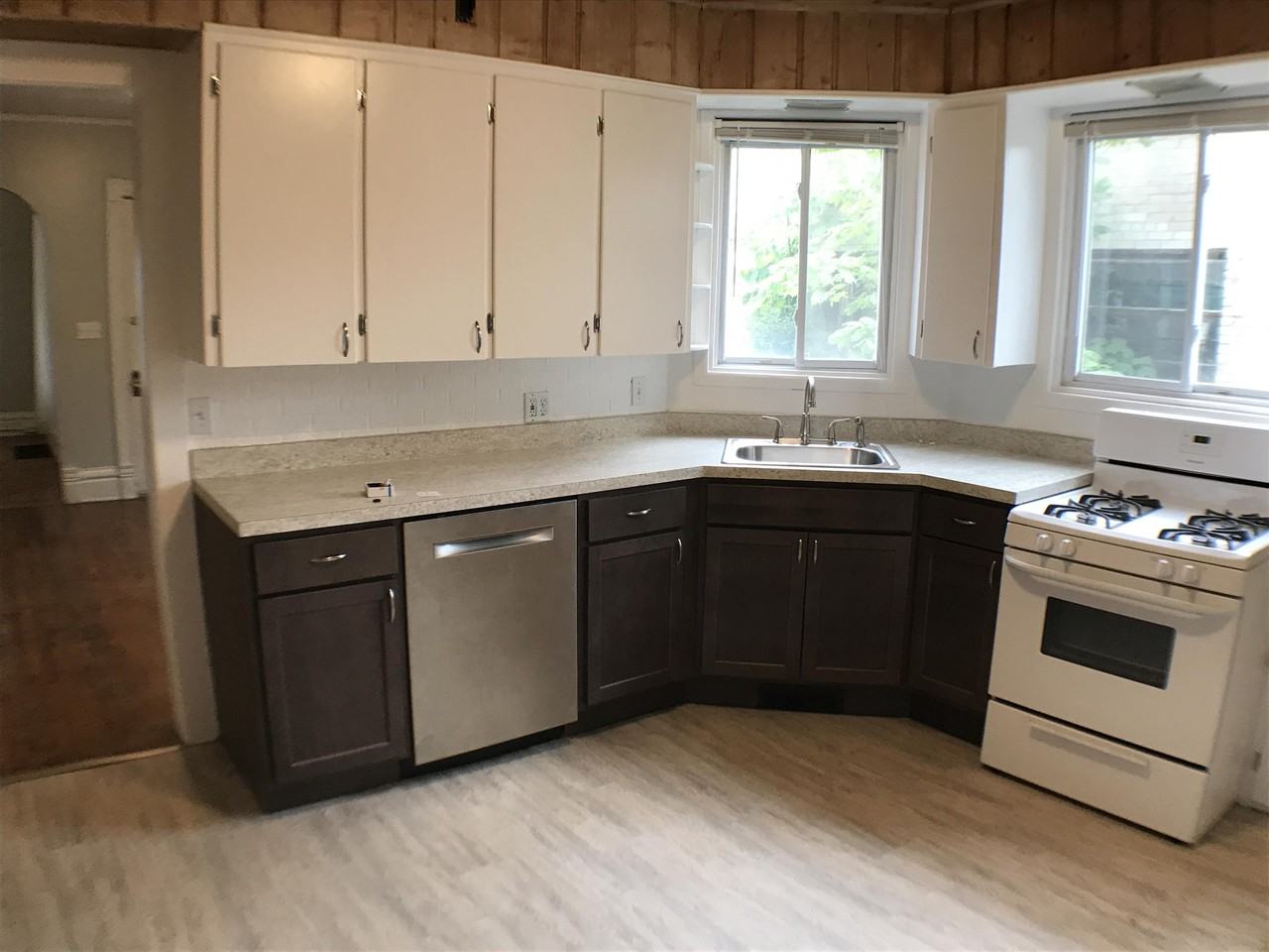 815 College Ave Ne #1 - Photo 2 of 13