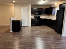 featured image of 4004 April Breeze #101