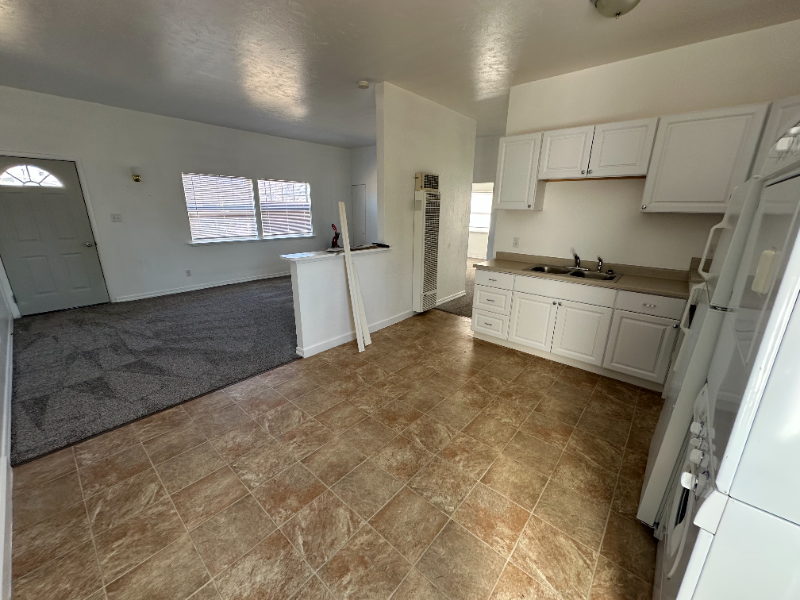 N 6th E #1455 - Photo 3 of 12