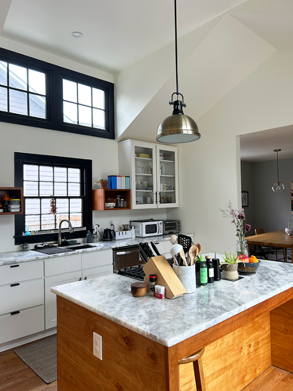 708 Gerard St - Photo 3 of 19