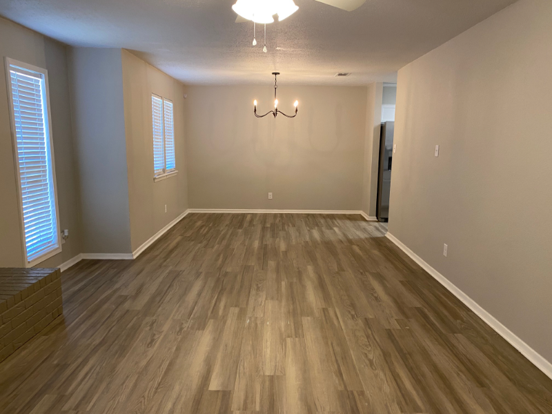 4903 Sanderson Ln - Photo 2 of 16