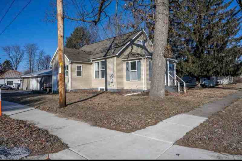 403 N Union St - Photo 2 of 17