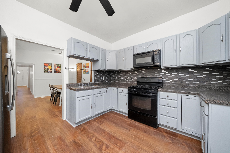 1834 S Racine Ave #1 - Photo 6 of 18