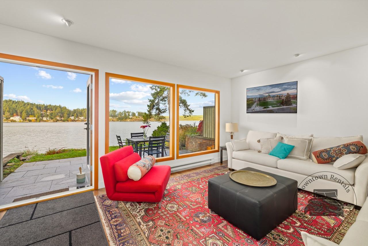 2330 Harbour Road #3 - Photo 3 of 13