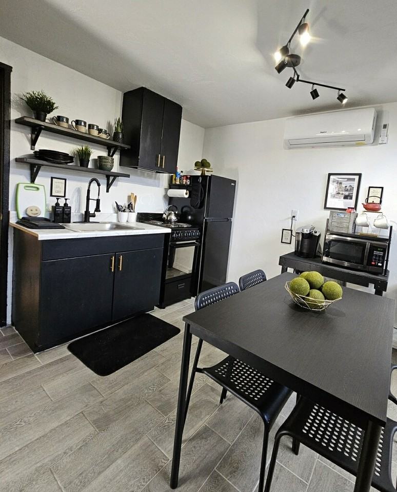 430 N Euclid Ave #430