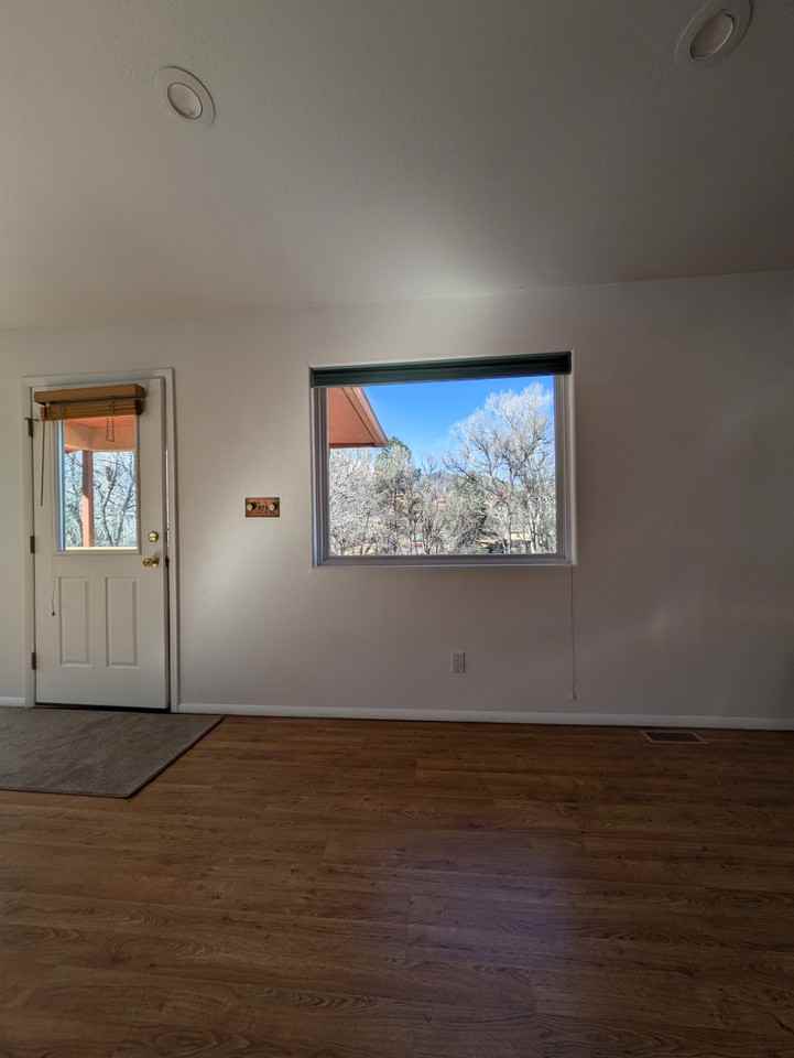 216 Arnold Lane - Photo 3 of 24