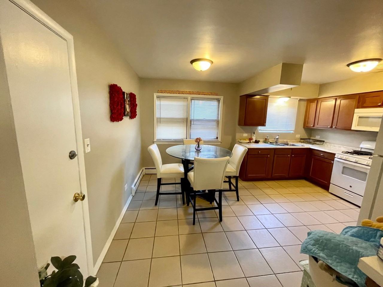 3533 S Harlem Ave Apt 1f #1F - Photo 3 of 7