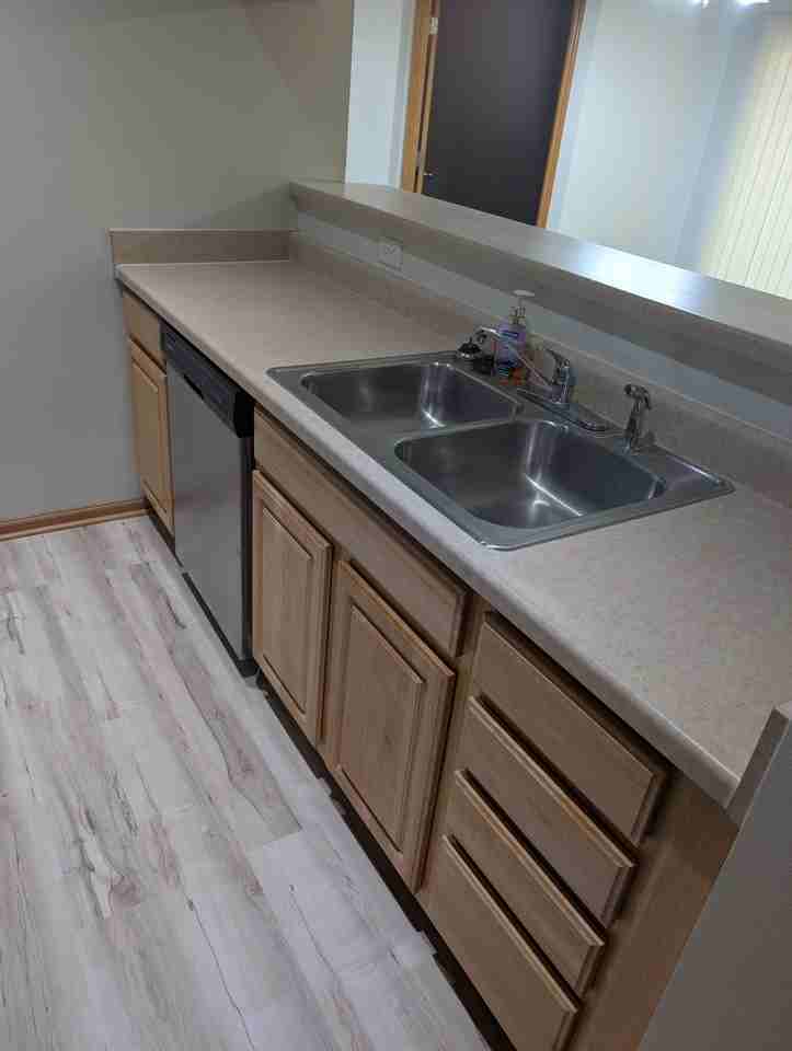 1960 Rockford Rd Sw #NA - Photo 3 of 17