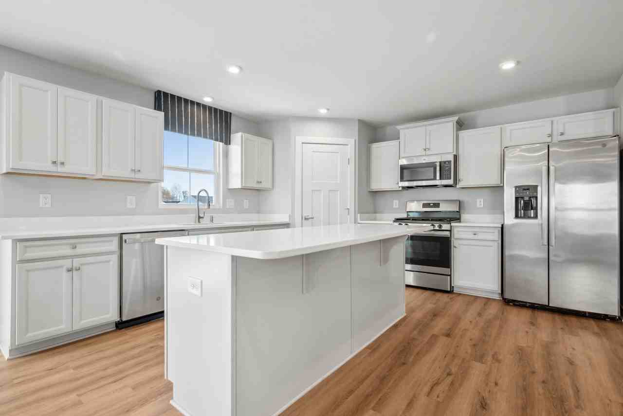 7577 Southamptonshire Way #NA - Photo 3 of 7