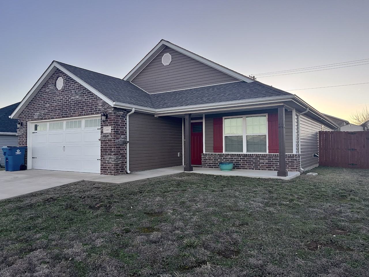 2406 S Jackson Ave #NA - Photo 2 of 13