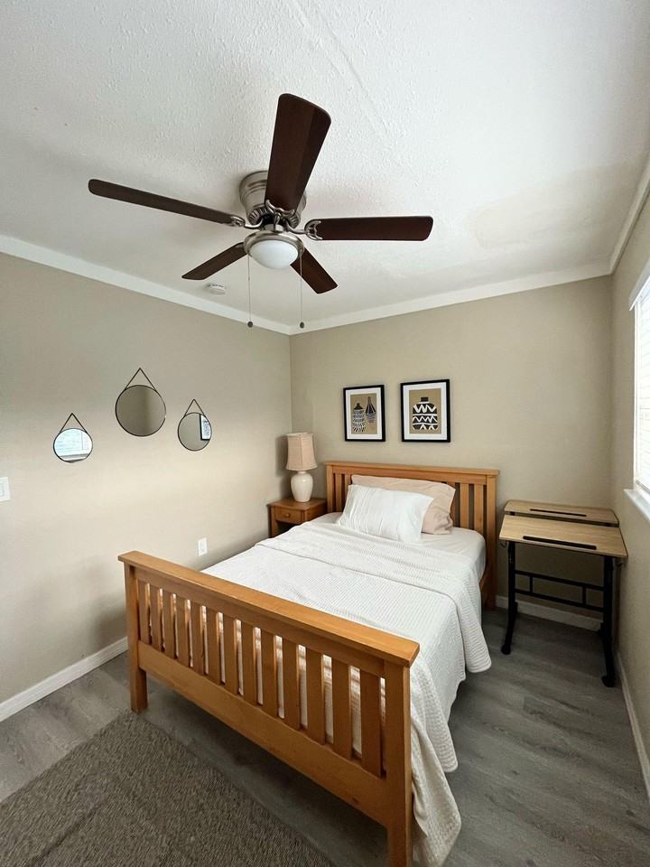 East Emma Street - Photo 7 of 7