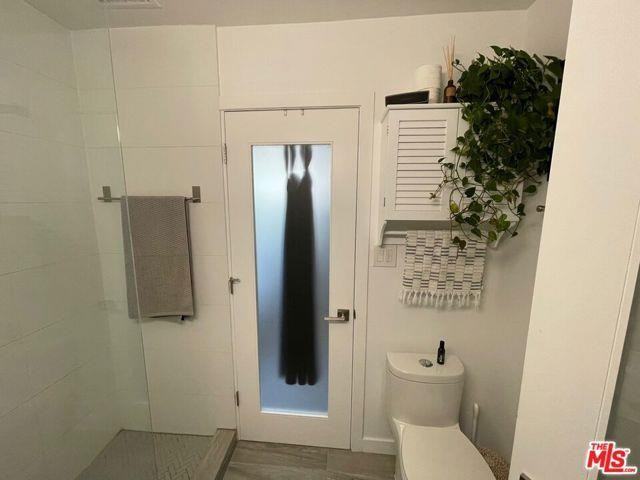 3347 Helms Ave - Photo 2 of 8