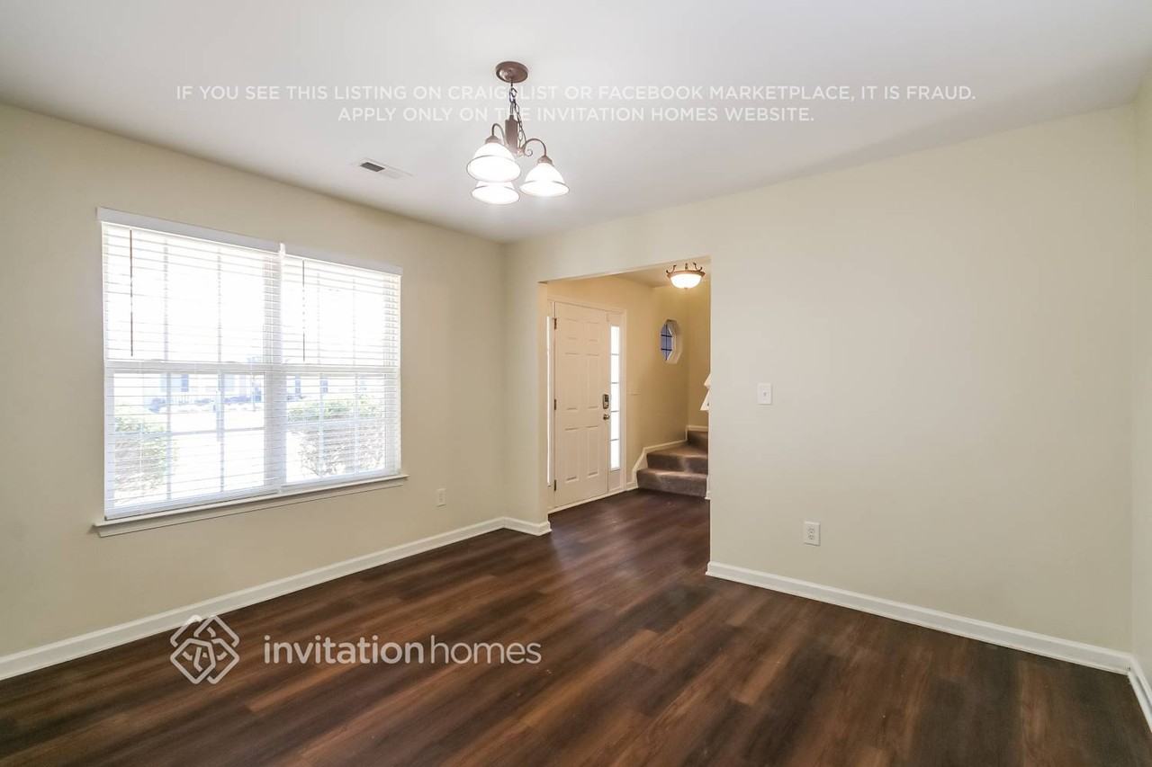105 Arbridge Ct - Photo 4 of 15