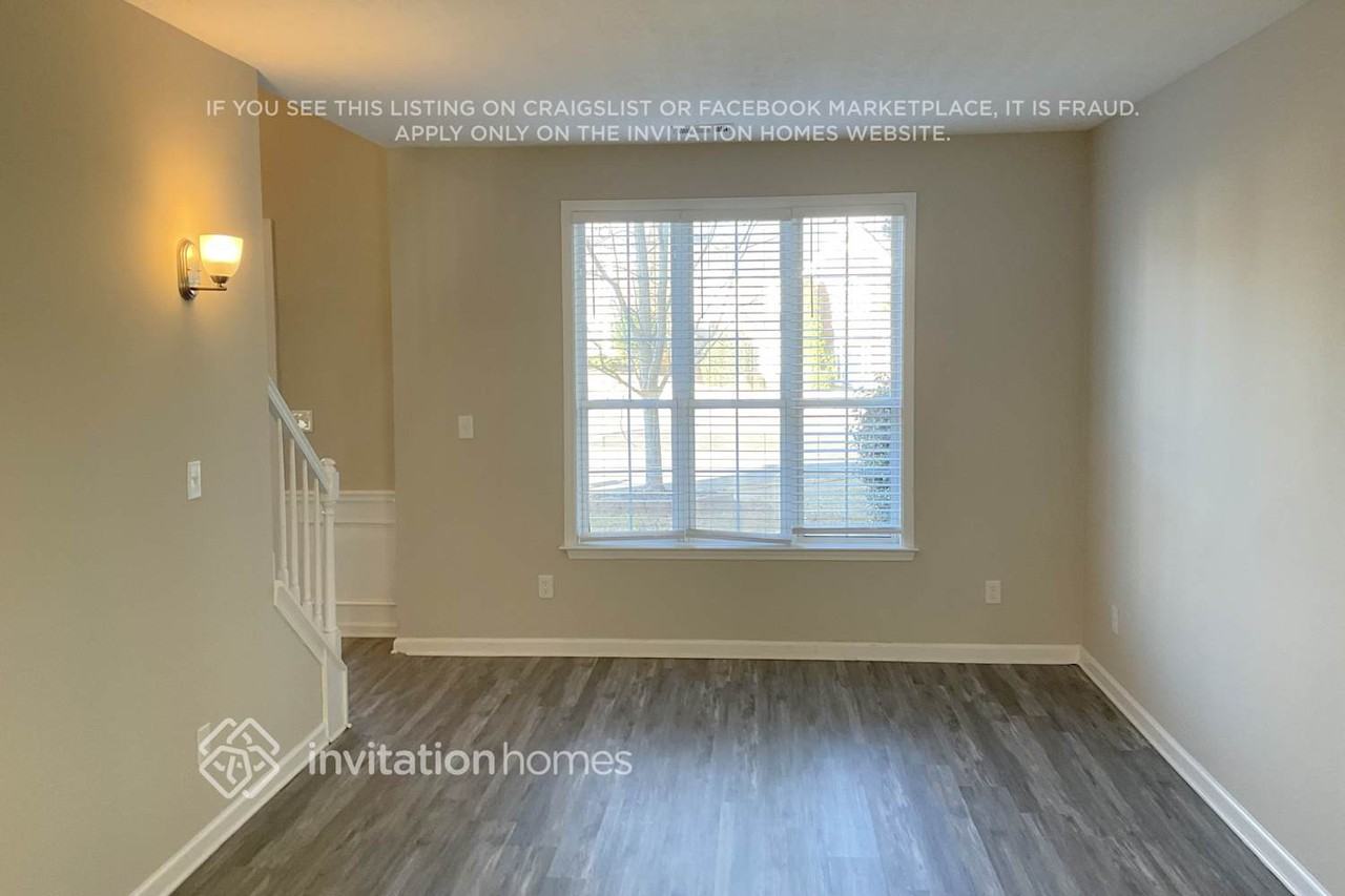 3656 Bancroft Main Nw - Photo 2 of 16