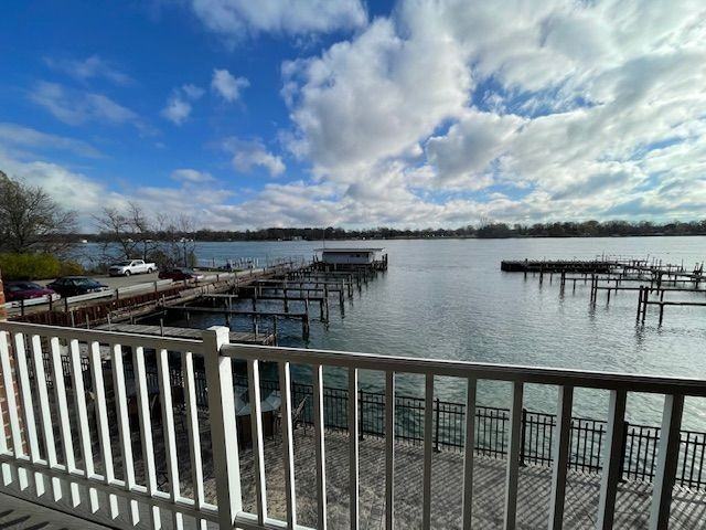 2727 Riverside Dr - Photo 2 of 28