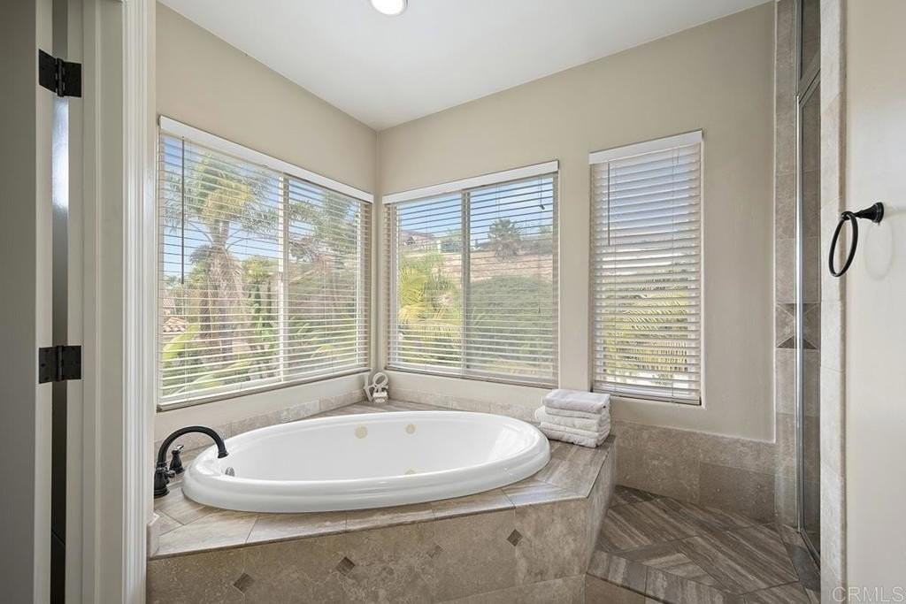 402 Milagrosa Cir - Photo 4 of 50