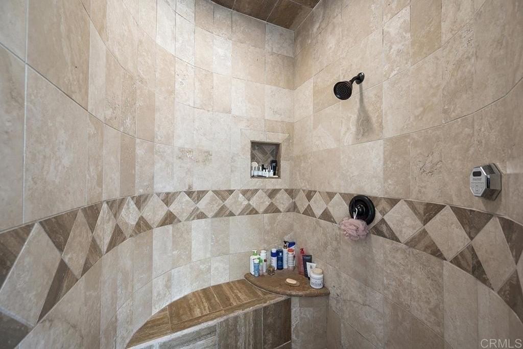 402 Milagrosa Cir - Photo 5 of 50