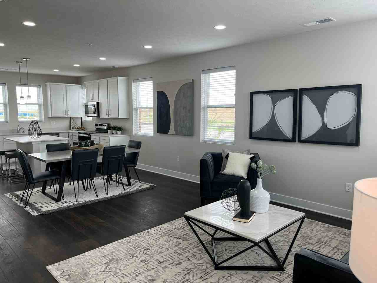 Coventry Pointe - Photo 4 of 50
