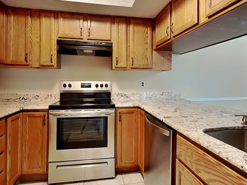 5115 70th Pl N - Photo 2 of 18