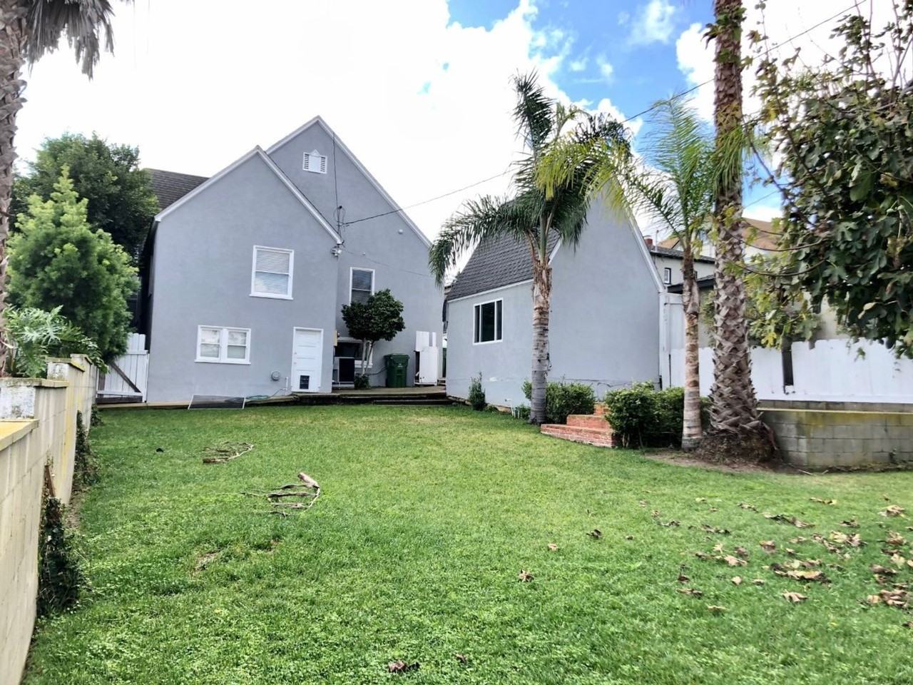 1334 W 17th St - Photo 2 of 22