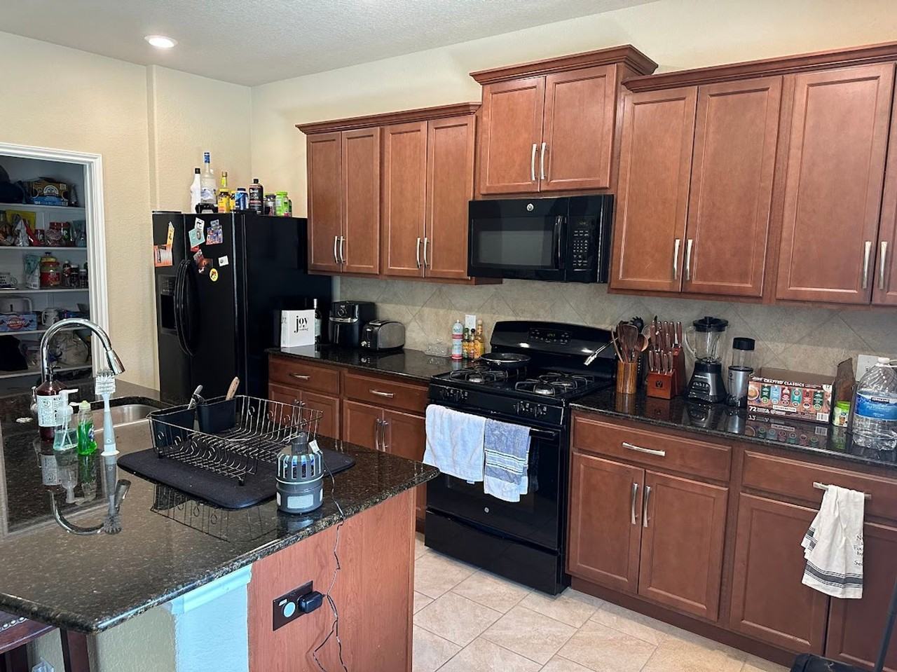 9018 Bowring Park - Photo 7 of 29