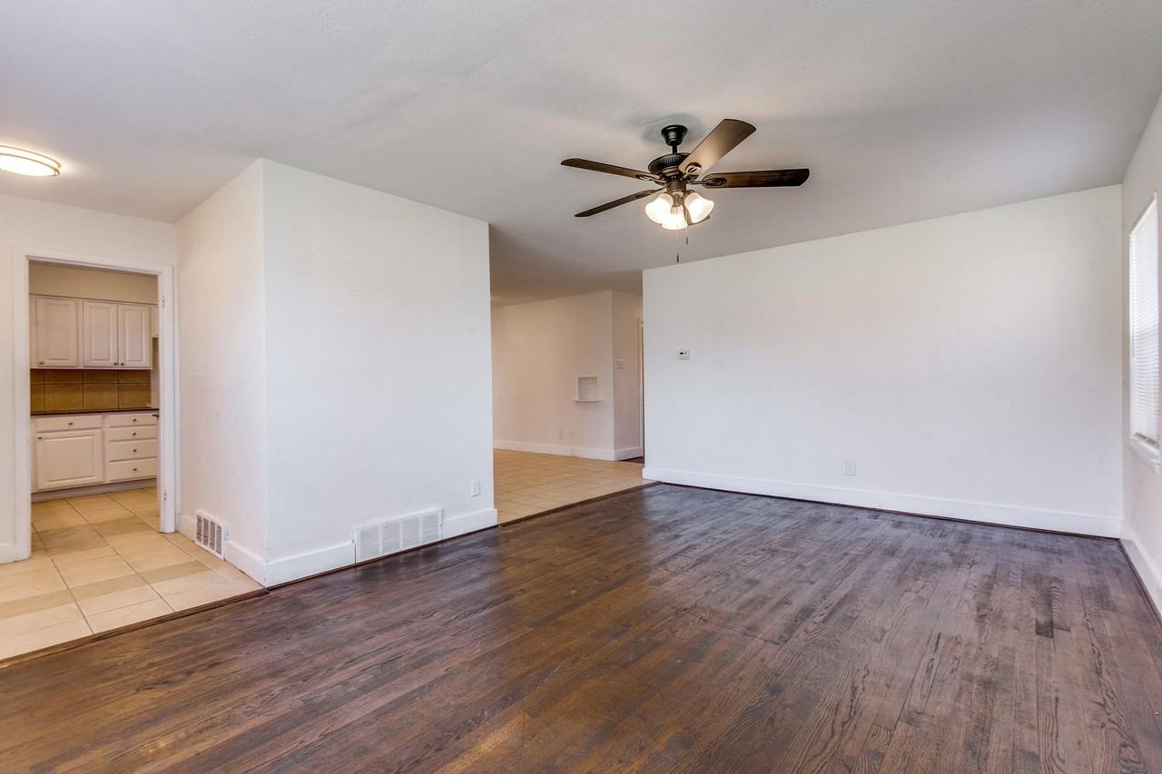 10728 Allegheny Dr - Photo 5 of 30