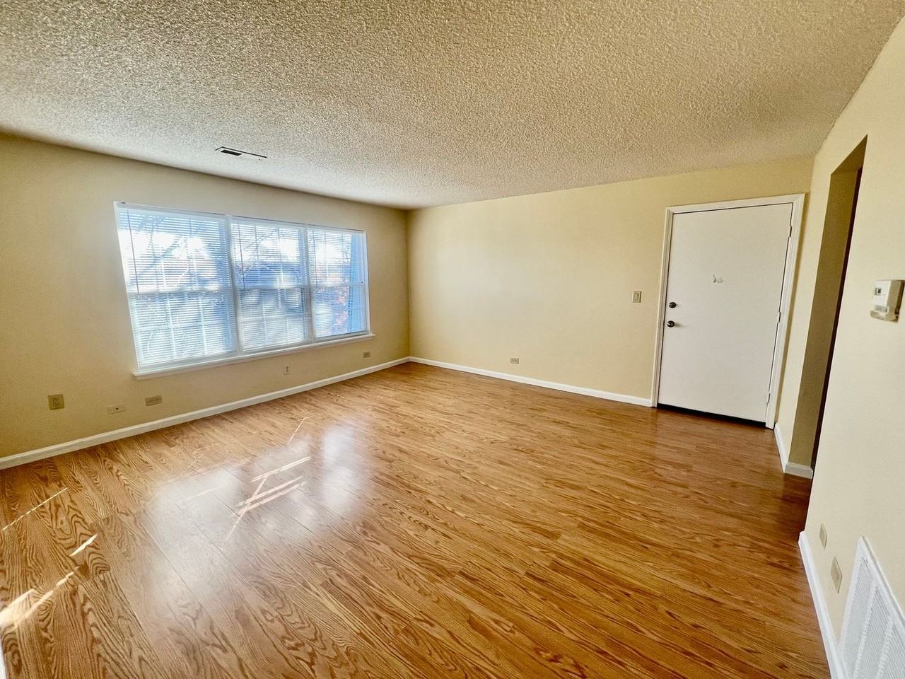 9300 E Girard Ave #5 - Photo 3 of 11