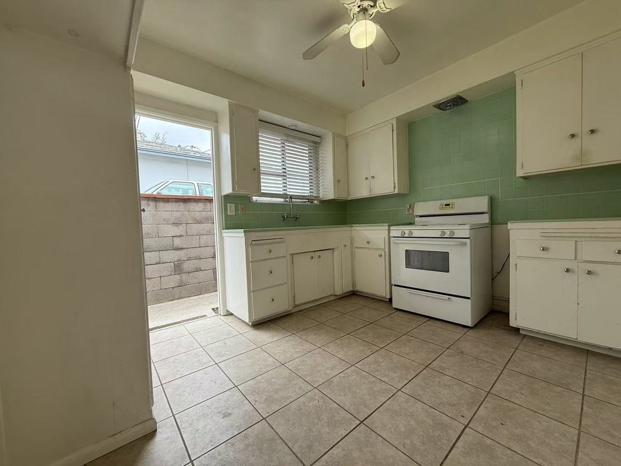 8216 Painter Ave. Whittier, CA 90602 - Photo 2 of 21