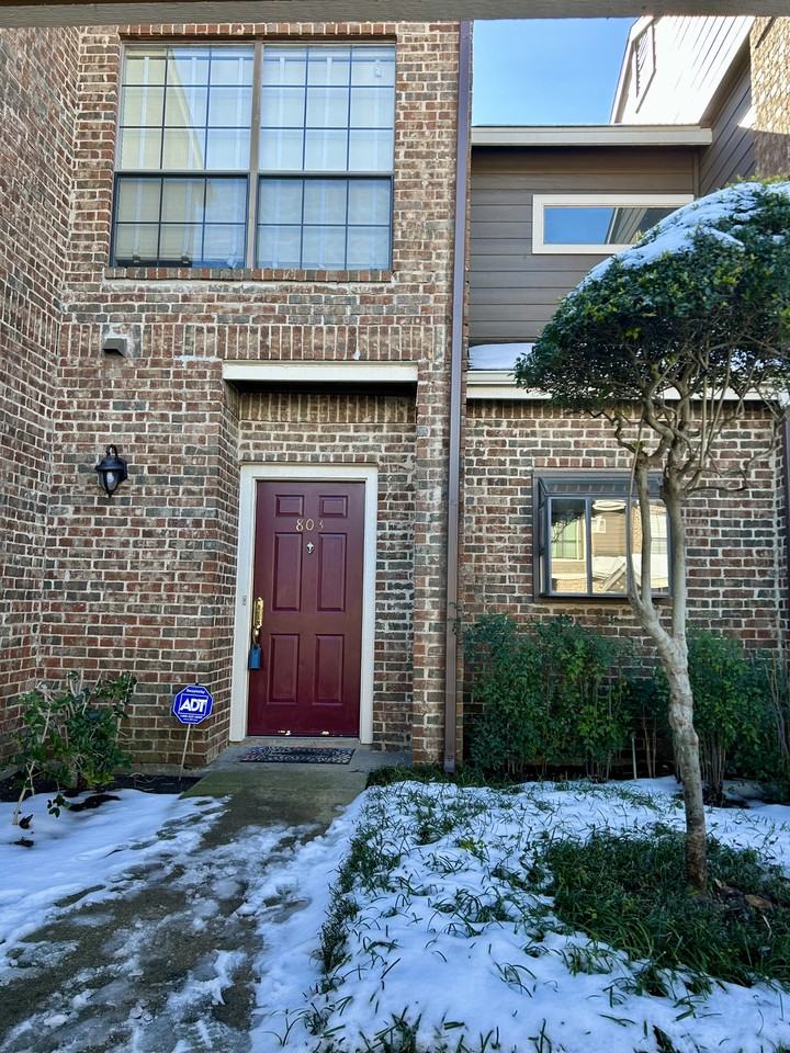 5859 Frankford Rd #803 - Photo 4 of 24