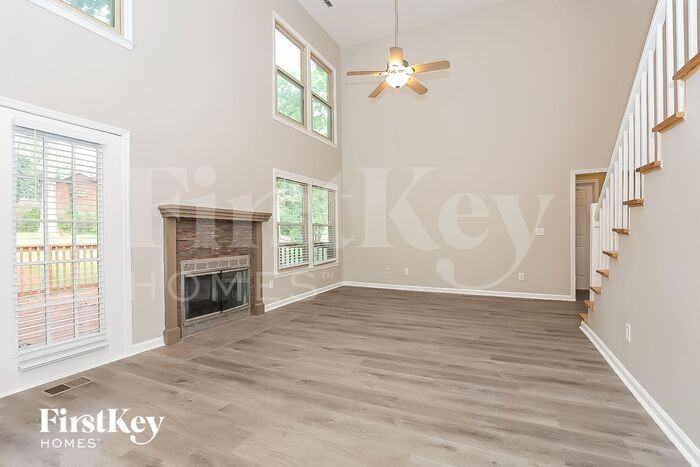 1045 Fitzpatrick Rd - Photo 3 of 15